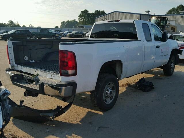 1GT21ZCG9DZ169826 - 2013 GMC SIERRA C25 WHITE photo 4