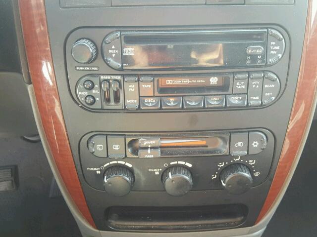 2A4GP44R86R768795 - 2006 CHRYSLER TOWN & COU SILVER photo 9