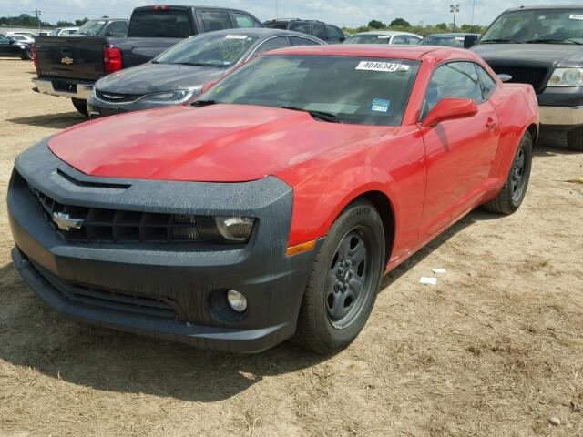 2G1FB1EV1A9126804 - 2010 CHEVROLET CAMARO ORANGE photo 2