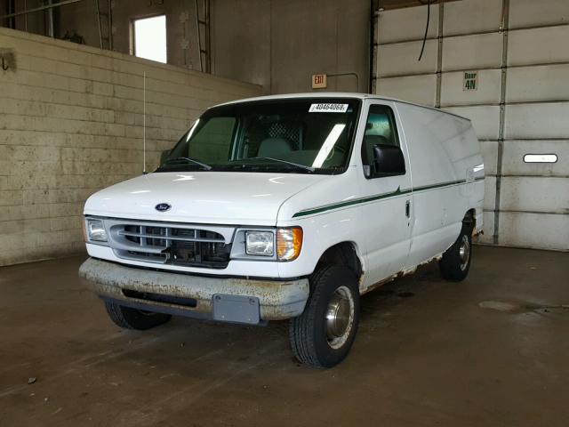 1FTPE2423WHB65574 - 1998 FORD ECONOLINE WHITE photo 2