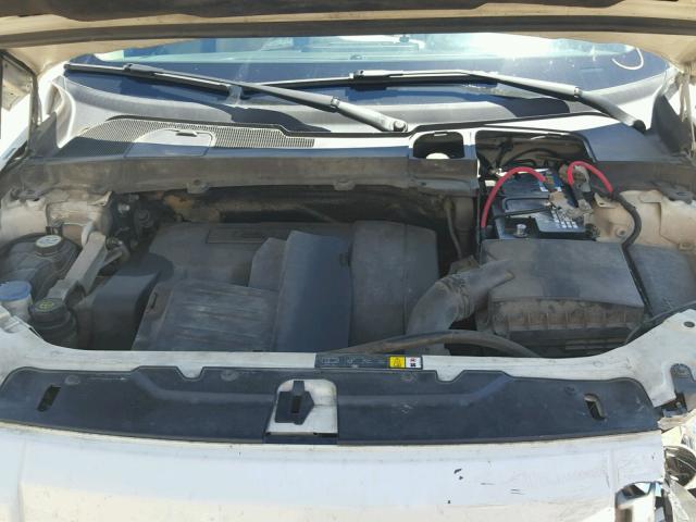 SALFT24N38H097509 - 2008 LAND ROVER LR2 HSE TE WHITE photo 7