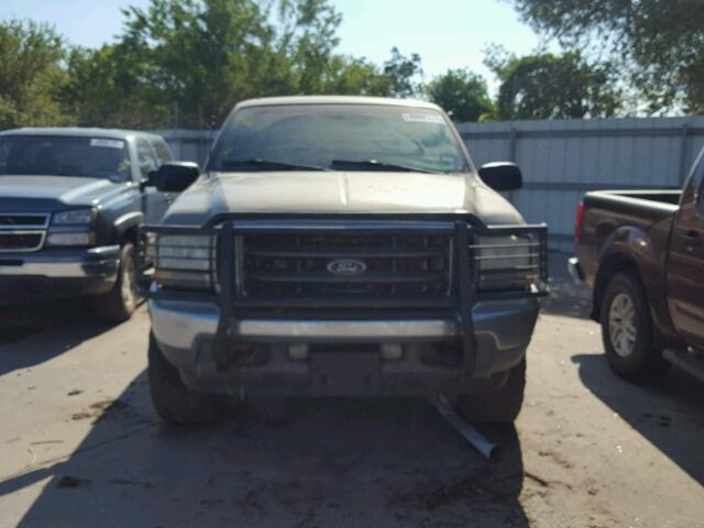 1FTNX21F12EA83024 - 2002 FORD F250 SUPER TAN photo 9