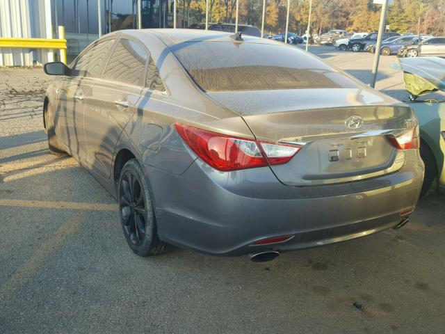 5NPEC4AB6DH660749 - 2013 HYUNDAI SONATA GRAY photo 3