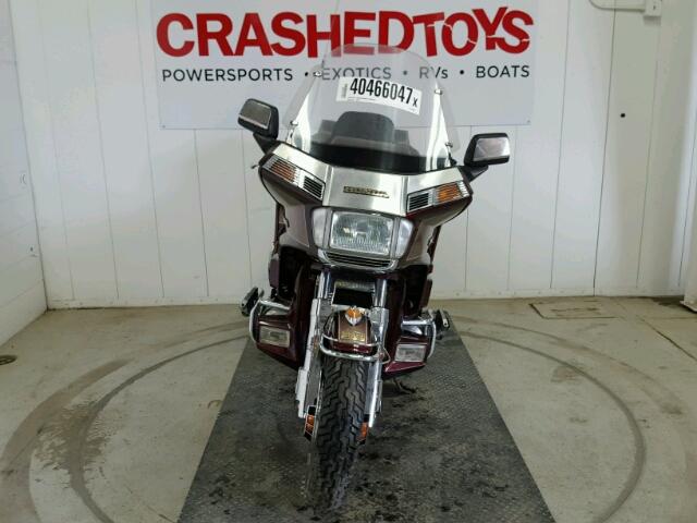 1HFSC1421HA309067 - 1987 HONDA GL1200 A MAROON photo 2