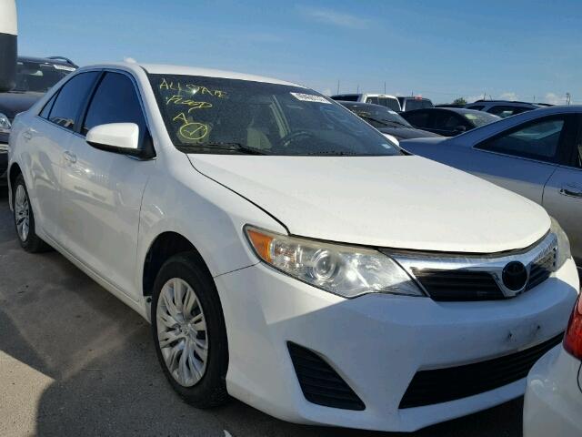 4T4BF1FK4CR218236 - 2012 TOYOTA CAMRY BASE WHITE photo 1