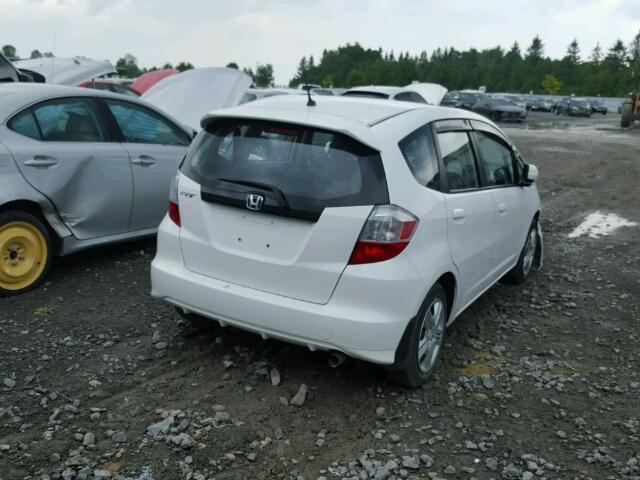 LUCGE8H51E3005711 - 2014 HONDA FIT LX WHITE photo 4