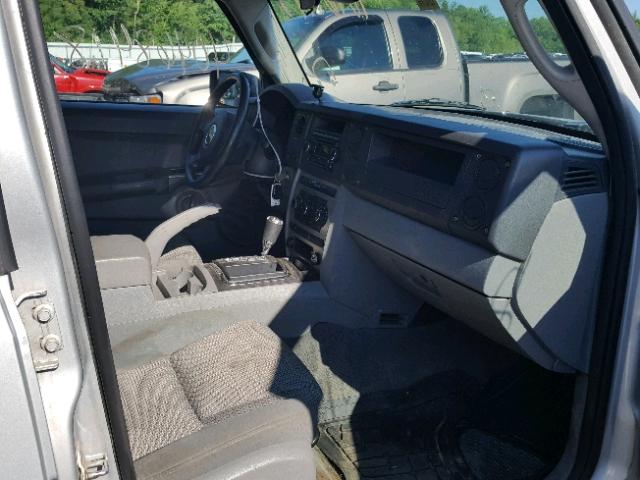 1J8HG48K77C684977 - 2007 JEEP COMMANDER SILVER photo 5