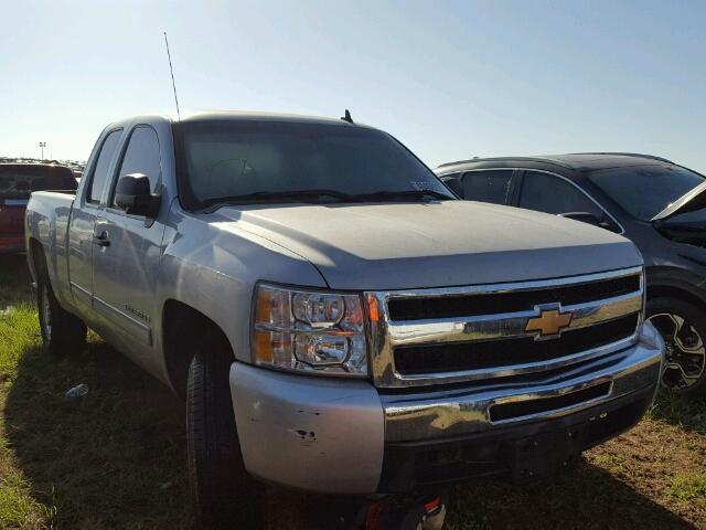 1GCRCREAXBZ382170 - 2011 CHEVROLET SILVERADO SILVER photo 1