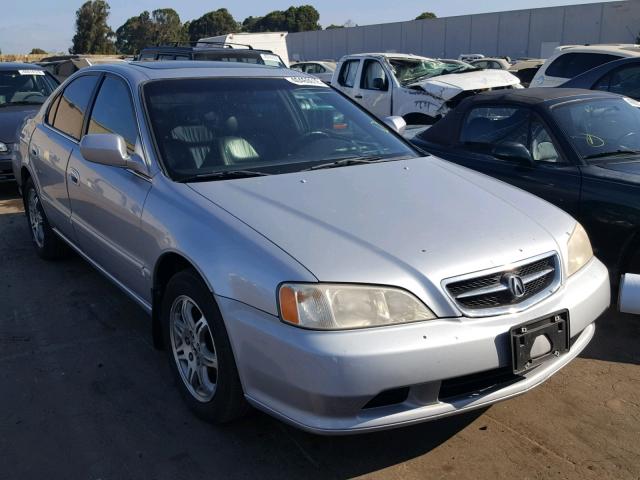 19UUA5660YA058401 - 2000 ACURA 3.2TL SILVER photo 1