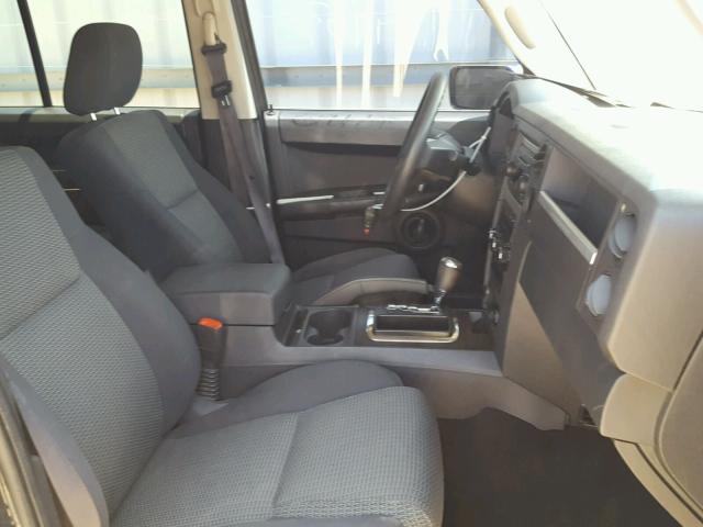 1J8HH48K58C129346 - 2008 JEEP COMMANDER BLACK photo 5