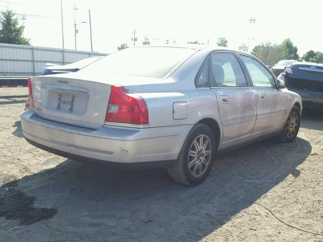 YV1TS592651400990 - 2005 VOLVO S80 2.5T SILVER photo 4