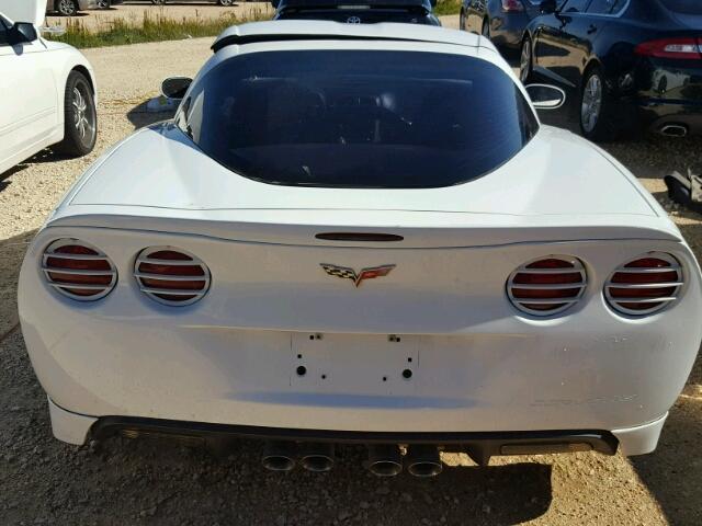 1G1YY26U465117621 - 2006 CHEVROLET CORVETTE WHITE photo 9