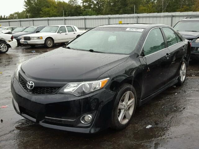 4T1BF1FK9EU320712 - 2014 TOYOTA CAMRY L/SE BLACK photo 2