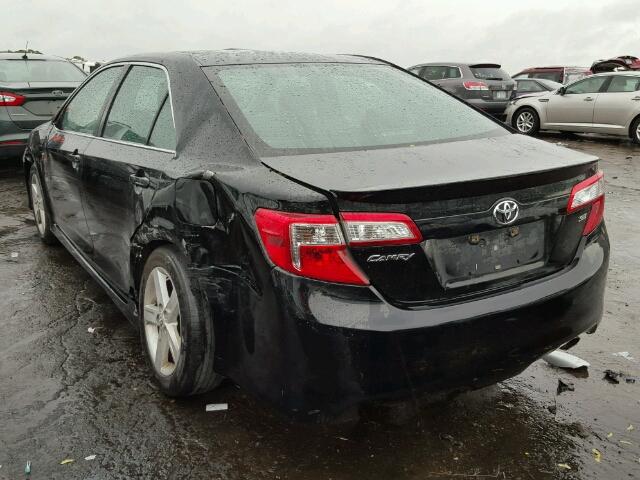 4T1BF1FK9EU320712 - 2014 TOYOTA CAMRY L/SE BLACK photo 3