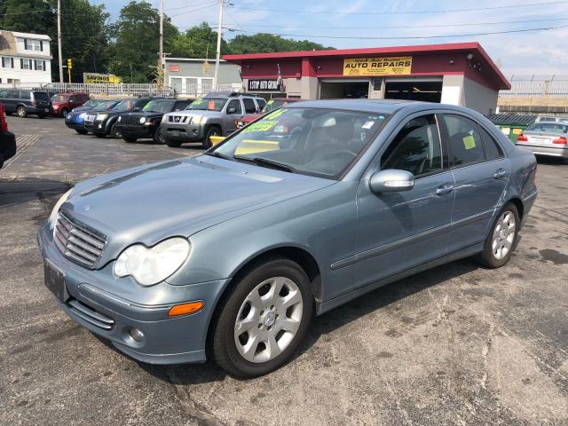 WDBRF92H86F793940 - 2006 MERCEDES-BENZ C GENERATI GRAY photo 2