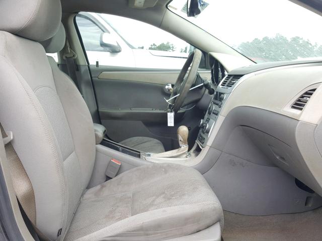 1G1ZC5EB4A4110994 - 2010 CHEVROLET MALIBU 1LT 灰色 照片 5