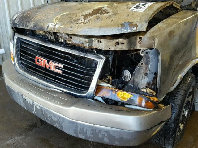 1GDFH15T241191265 - 2004 GMC SAVANA RV BURN photo 10