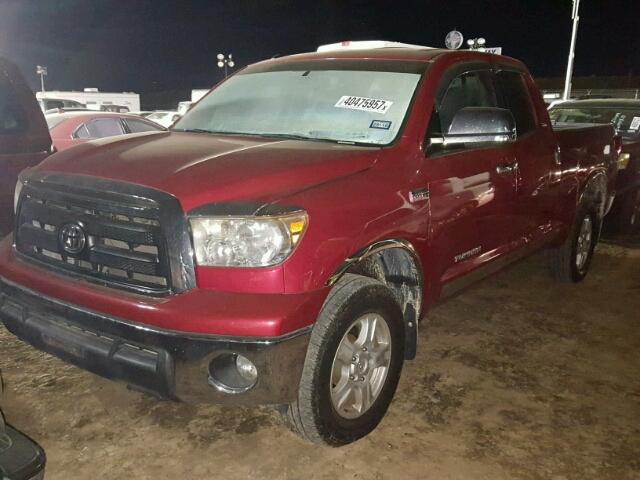 5TFUW5F13BX158159 - 2011 TOYOTA TUNDRA RED photo 2