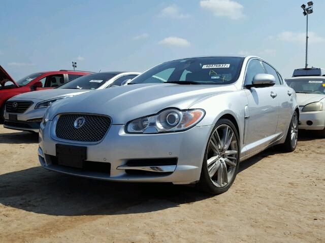 SAJWA0HE4BMR99727 - 2011 JAGUAR XF SILVER photo 2