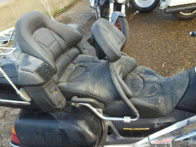 1HFSC47012A102245 - 2002 HONDA GL1800 BLACK photo 6