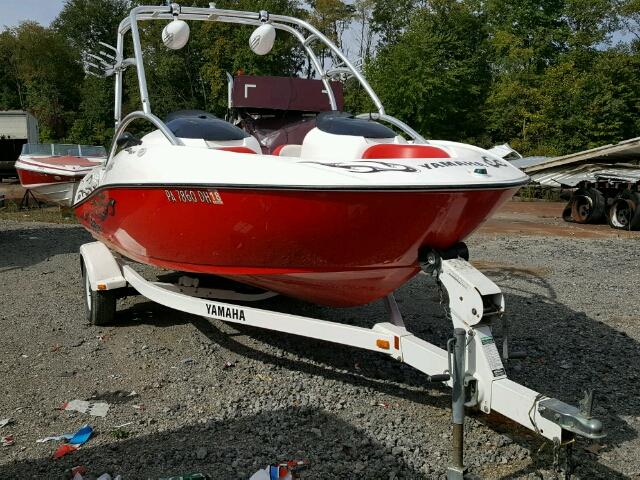 YAMCM180K304 - 2004 YAMAHA MARINE/TRL RED photo 1