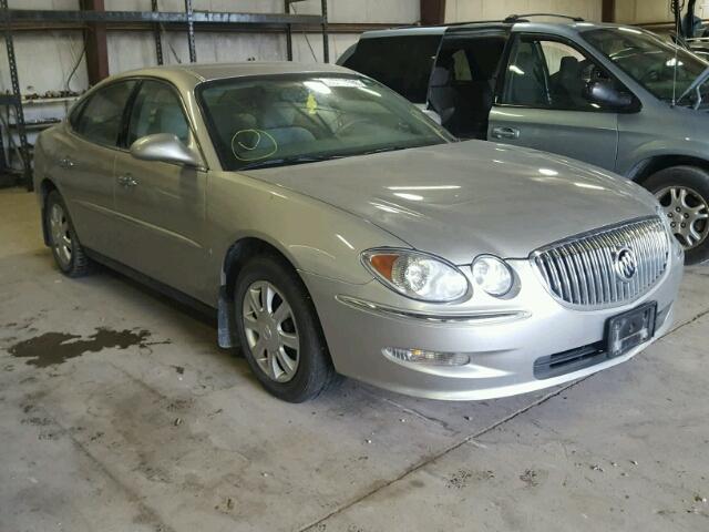 2G4WC582X81223081 - 2008 BUICK LACROSSE C SILVER photo 1