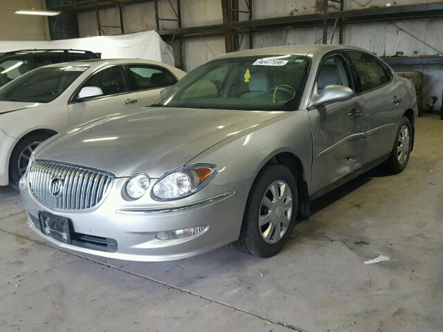 2G4WC582X81223081 - 2008 BUICK LACROSSE C SILVER photo 2