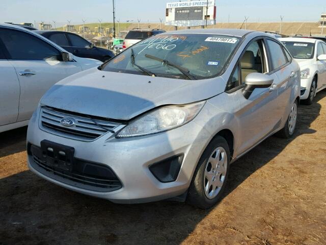 3FADP4AJ6CM182726 - 2012 FORD FIESTA SILVER photo 2