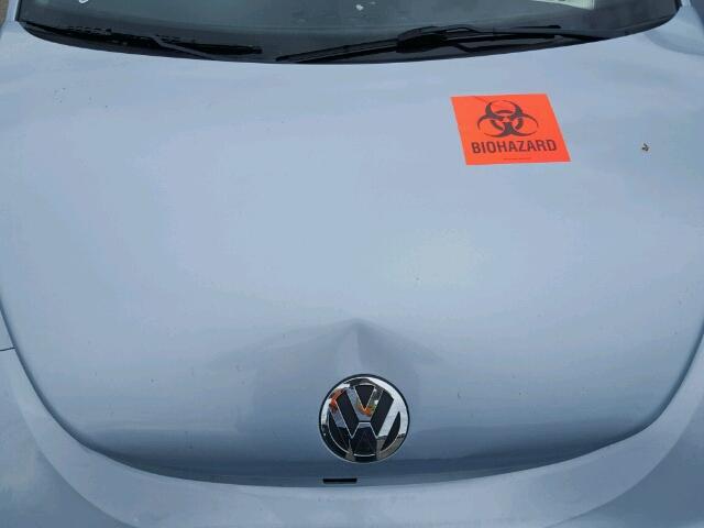 3VWRW21C19M507930 - 2009 VOLKSWAGEN NEW BEETLE 蓝色 照片 7