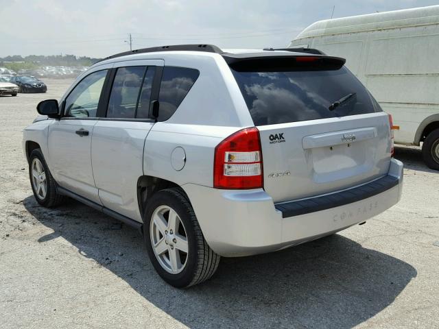 1J8FF47W37D194819 - 2007 JEEP COMPASS SILVER photo 3