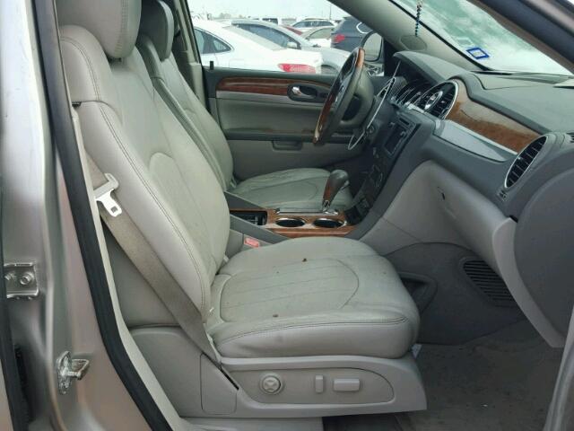 5GAER23788J225323 - 2008 BUICK ENCLAVE CX SILVER photo 5