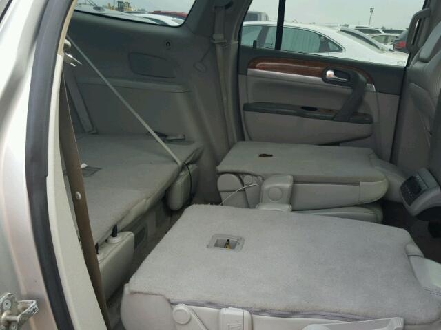 5GAER23788J225323 - 2008 BUICK ENCLAVE CX SILVER photo 6