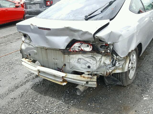 JH4DC53042C024545 - 2002 ACURA RSX TYPE-S SILVER photo 9