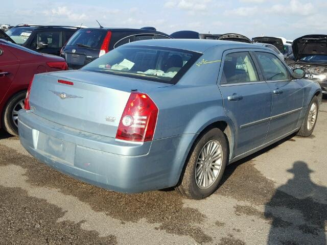 2C3LA43D89H608667 - 2009 CHRYSLER 300 LX BLUE photo 4