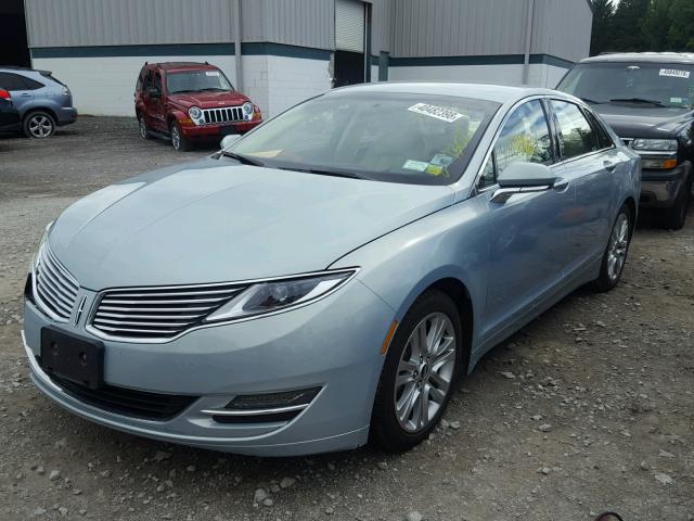 3LN6L2LU1ER804225 - 2014 LINCOLN MKZ HYBRID BLUE photo 2