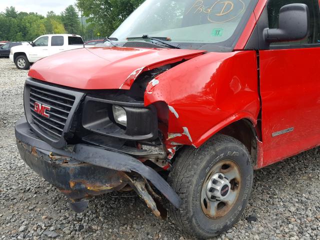 1GTGG29U851196511 - 2005 GMC SAVANA G25 RED photo 9