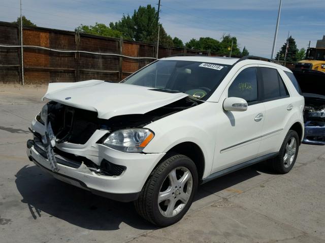 4JGBB86E58A401534 - 2008 MERCEDES-BENZ ML 350 WHITE photo 2