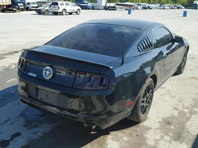 1ZVBP8AM4E5316481 - 2014 FORD MUSTANG BLACK photo 4