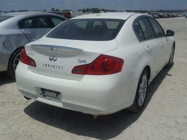 JN1CV6AP3FM502423 - 2015 INFINITI Q40 WHITE photo 4