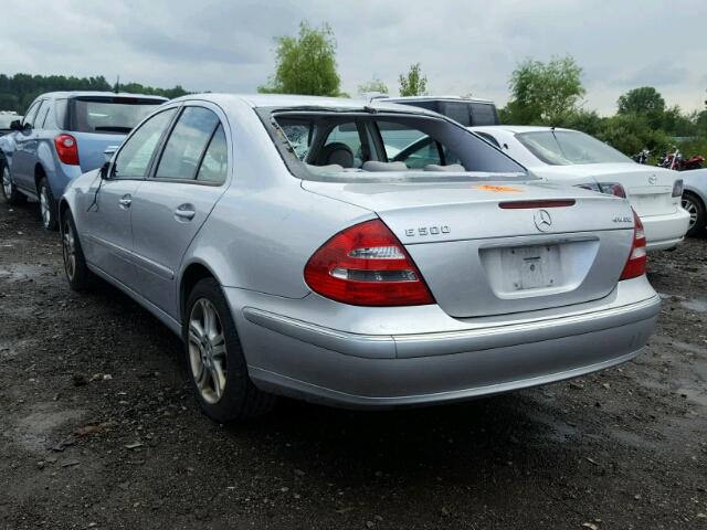 WDBUF83J25X175043 - 2005 MERCEDES-BENZ E 500 4MAT SILVER photo 3