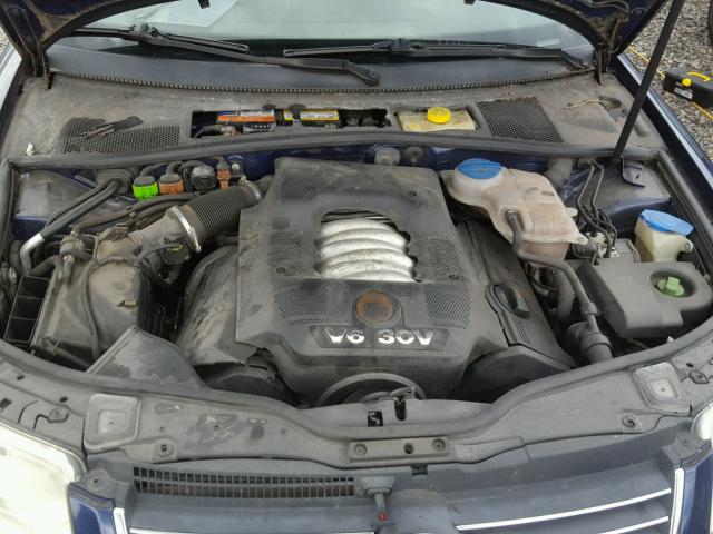 WVWRU63B75P005724 - 2005 VOLKSWAGEN PASSAT GLX BLUE photo 7