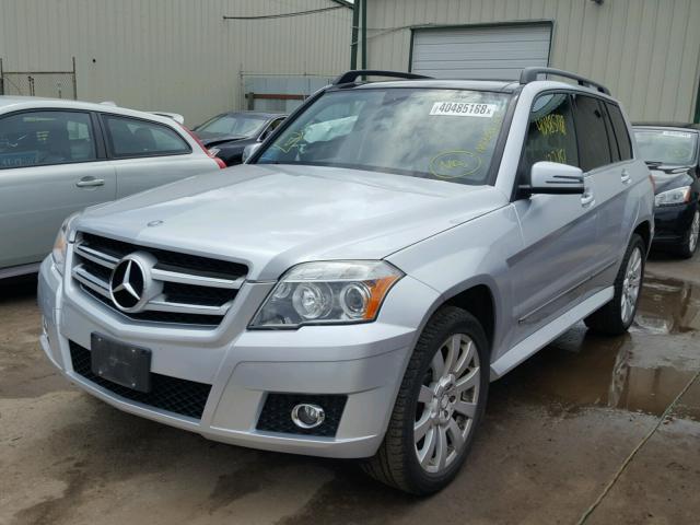 WDCGG8HB6AF461243 - 2010 MERCEDES-BENZ GLK 350 4M SILVER photo 2