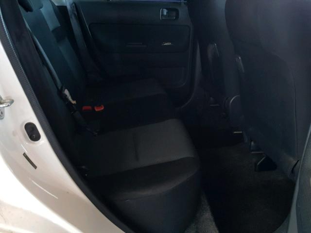 JTLKT324664059335 - 2006 TOYOTA SCION XB Weiß Foto 6