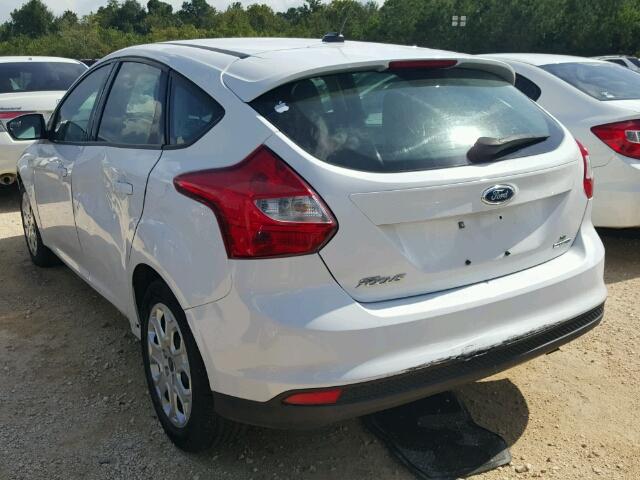 1FAHP3K23CL414901 - 2012 FORD FOCUS SE WHITE photo 3