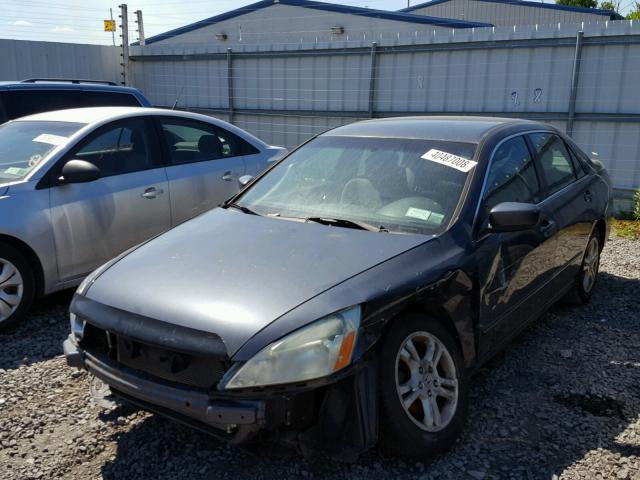 1HGCM56337A091836 - 2007 HONDA ACCORD SE GRAY photo 2