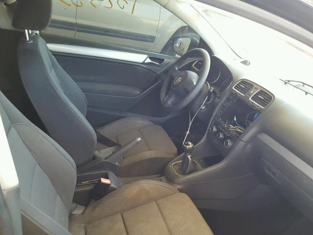 WVWAA7AJXBW009712 - 2011 VOLKSWAGEN GOLF BLACK photo 5