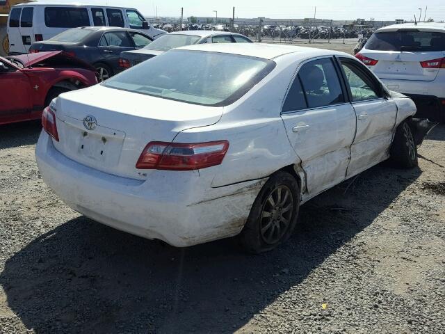 4T4BE46K58R020342 - 2008 TOYOTA CAMRY CE WHITE photo 4