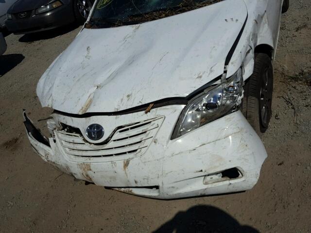 4T4BE46K58R020342 - 2008 TOYOTA CAMRY CE WHITE photo 9