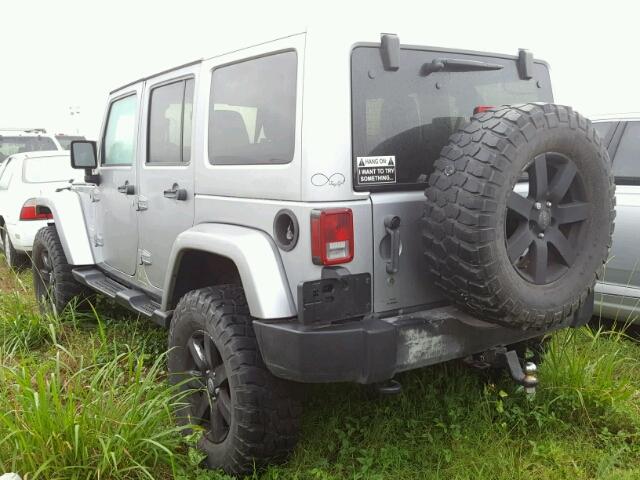 1C4BJWEG6DL617406 - 2013 JEEP WRANGLER U SILVER photo 3