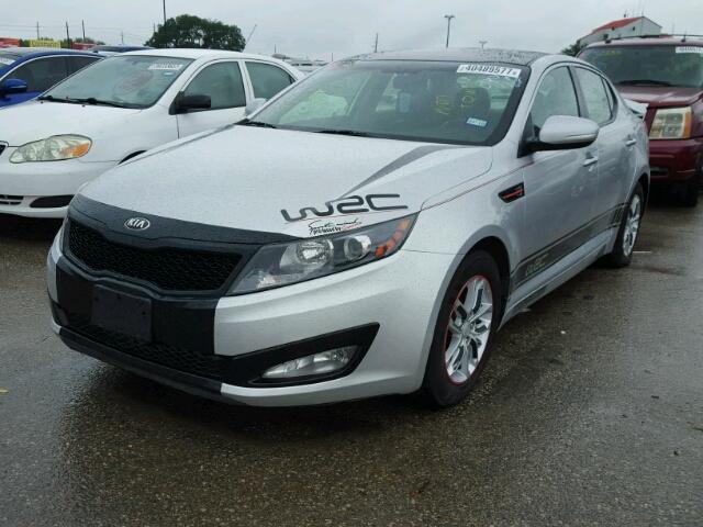 KNAGM4A73D5351254 - 2013 KIA OPTIMA SILVER photo 2